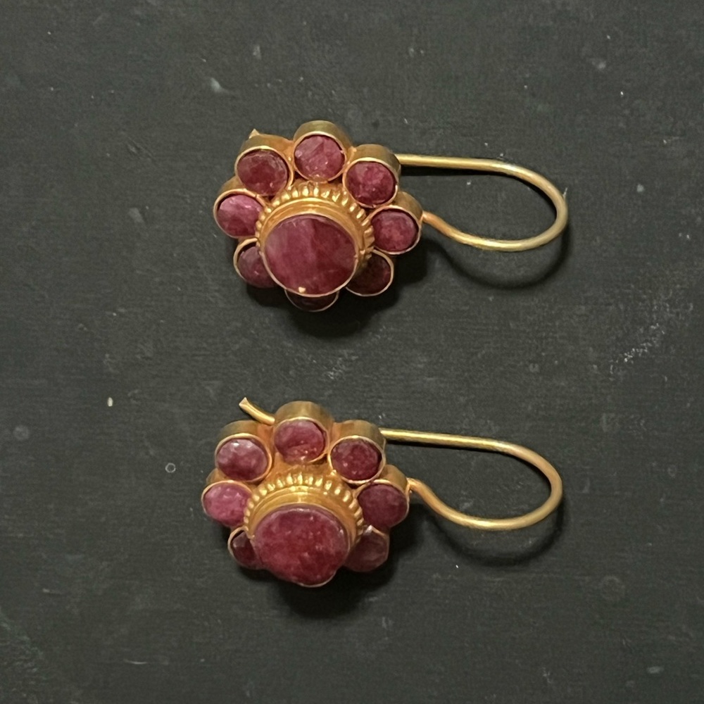 Silver ear ring. Gold plated. Brand new hand made.